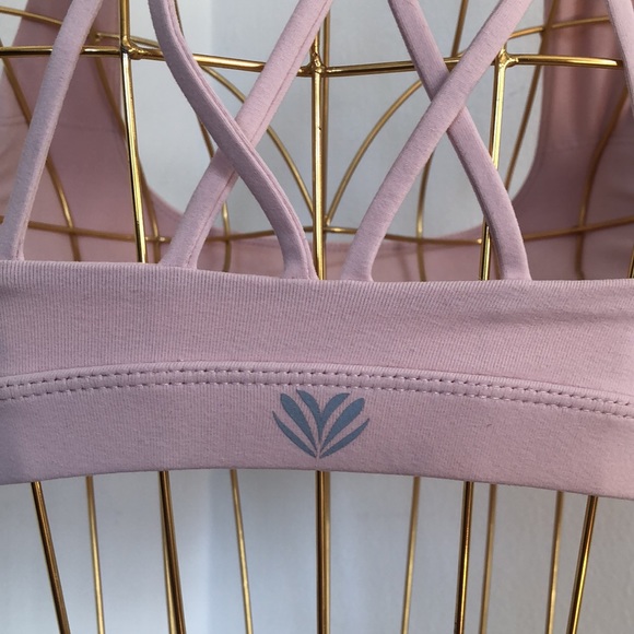 Pink sports bra - Picture 4 of 4